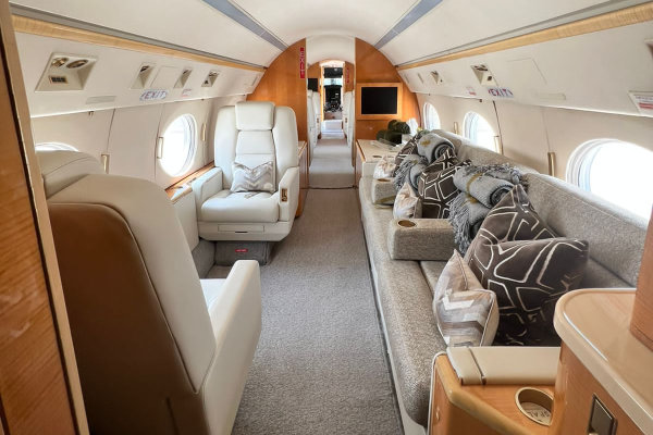 Gulfstream IVSP Interior Photo